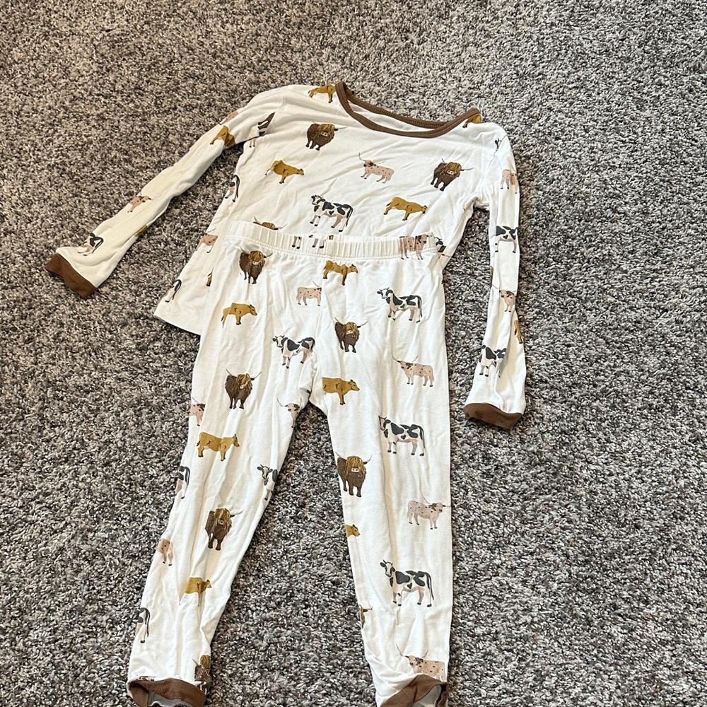 Kyte BABY Pajama Set in Moo 3T